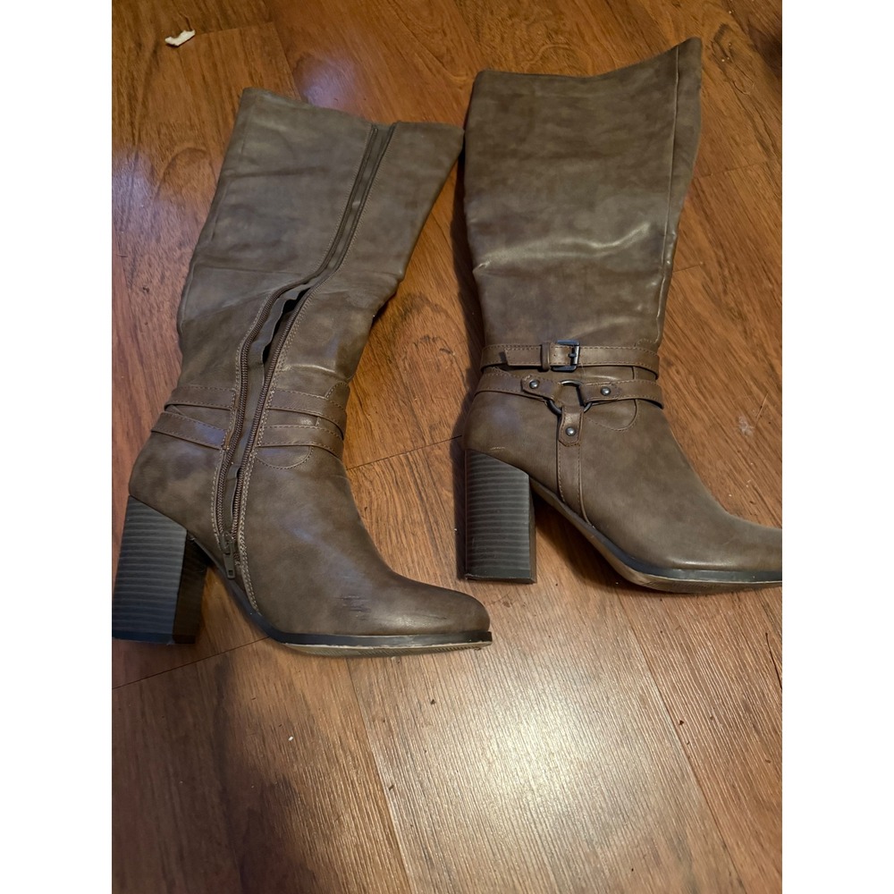 Ariel Brown Faux Leather‎ Knee High Boots Women's 9 Chunky Heel Buckle Detail